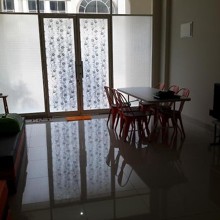 Grand Galaxy At Kalimalang Motel Bekasi Bagian luar foto